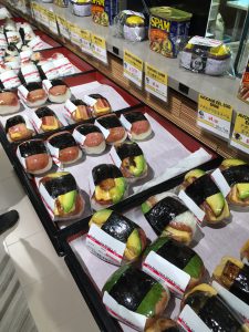 ハワイワイキキのタイムシェア滞在者なら日本の食材はミツワでゲット！