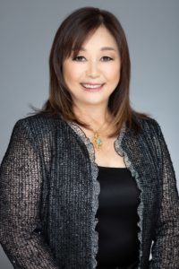 Hawaii Realtor, GATEWAY ESTATES,　Chikako Tomita (R)